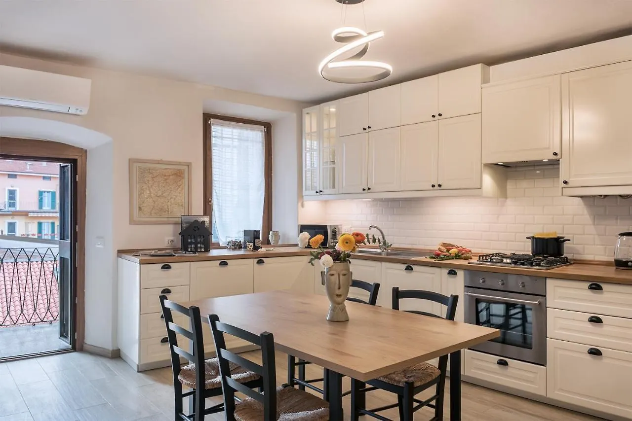 Domusbergamo - Boutique Apartment 0*,